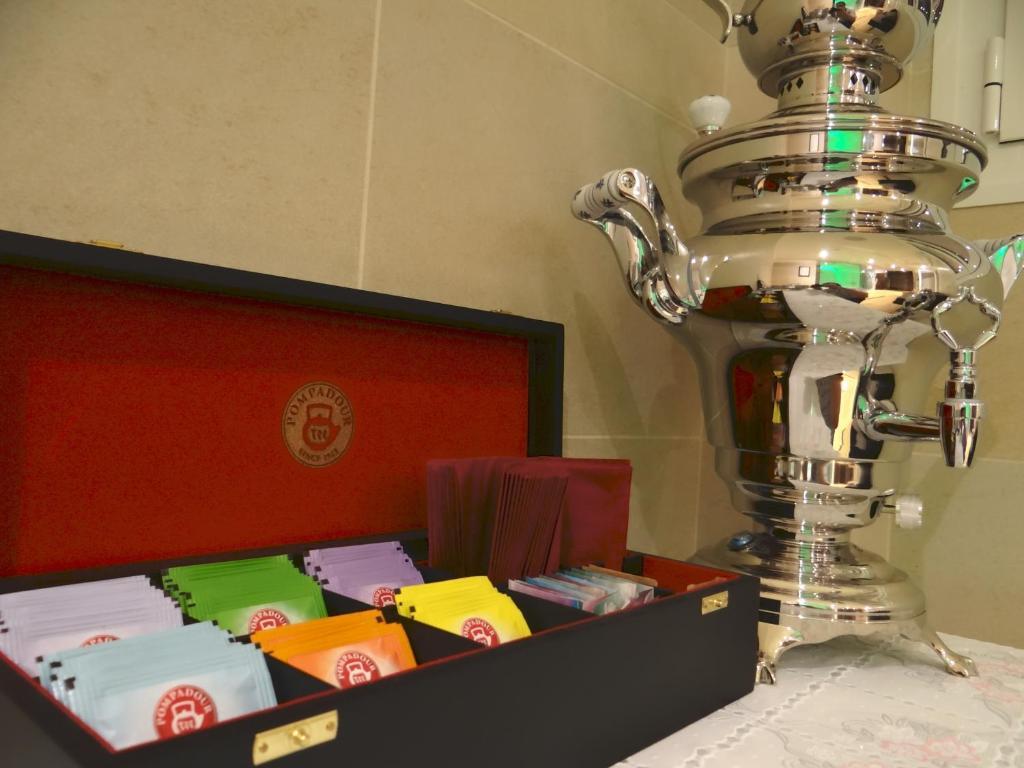 Hotel Aquila D'Oro มิซาโน อาดรีอาติโก ภายนอก รูปภาพ