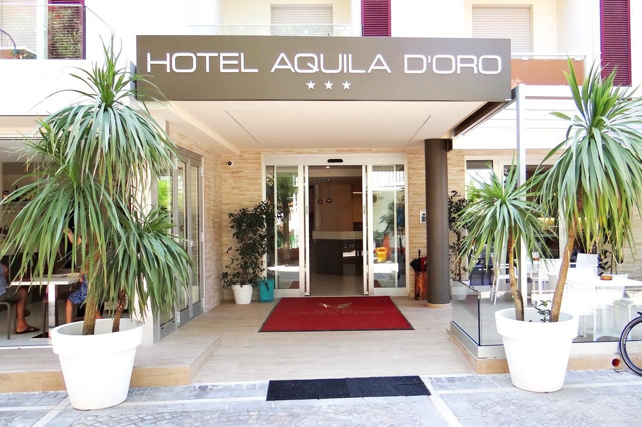 Hotel Aquila D'Oro มิซาโน อาดรีอาติโก ภายนอก รูปภาพ